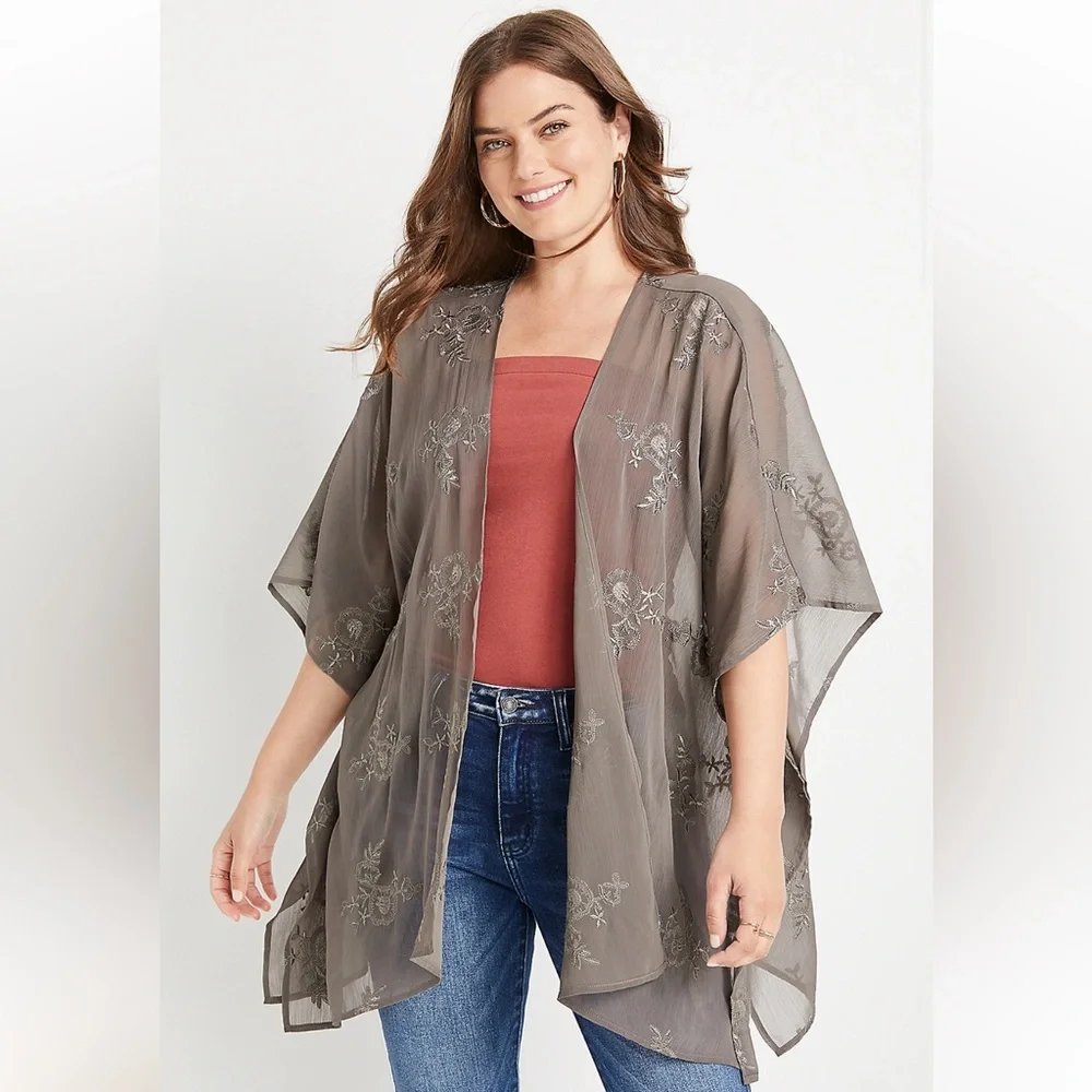 Maurice’s Olive‎ Embroidered Side Slit Kimono L/XL